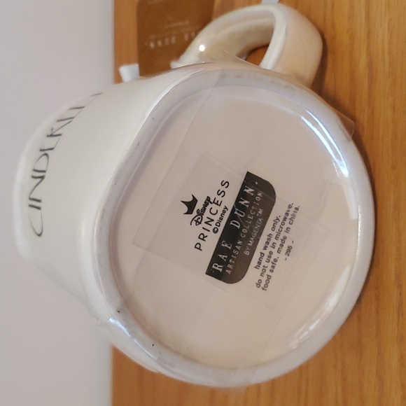 Disney Collection by Rae Dunn Luster Cinderella Mug with Glass Slipper Topper - Picture 3 of 8